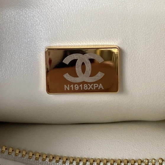 Firstbag Ru  CHANEL HANDLE TOP WITH BAG 0714
